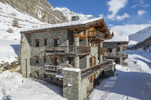 Chalet architecture